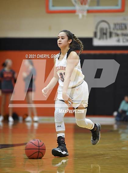Thumbnail 3 in Sullivan Central @ Elizabethton (TSSAA 1-AA District Semifinal) photogallery.