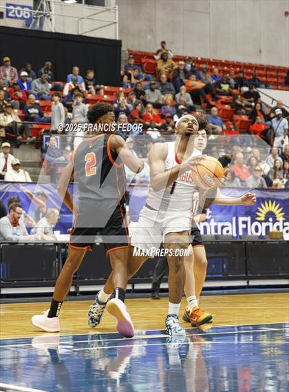Thumbnail 1 in Columbus vs. Seminole (FHSAA 7A Semifinal) photogallery.