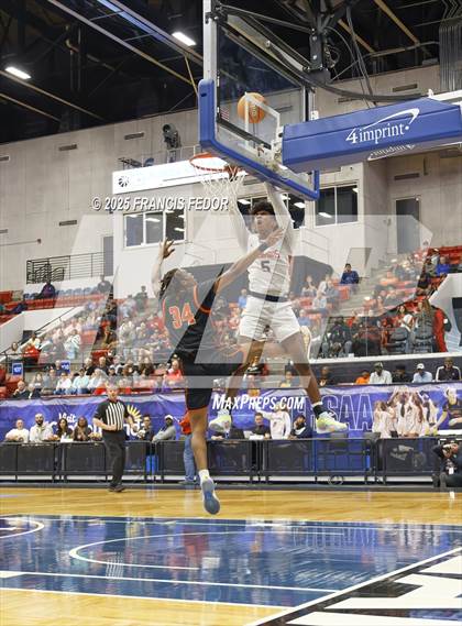 Thumbnail 1 in Columbus vs. Seminole (FHSAA 7A Semifinal) photogallery.