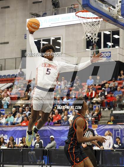 Thumbnail 2 in Columbus vs. Seminole (FHSAA 7A Semifinal) photogallery.