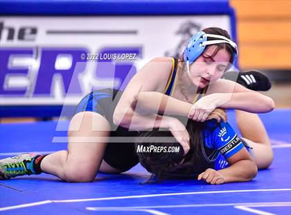 Thumbnail 3 in Charter Oak @ Diamond Ranch photogallery.