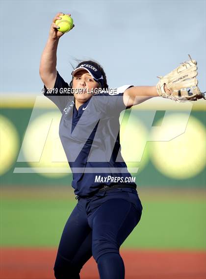 Thumbnail 1 in JV: Keller vs Eaton photogallery.