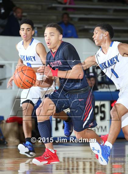 Thumbnail 2 in Dekaney [Andy] vs. Atascocita (McDonald's Texas Invitational) photogallery.