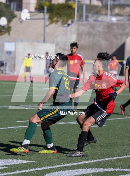 Thumbnail 3 in Hawthorne vs Royal (Crescenta Valley Winter Classic) photogallery.