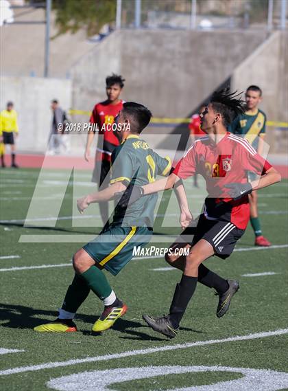 Thumbnail 2 in Hawthorne vs Royal (Crescenta Valley Winter Classic) photogallery.