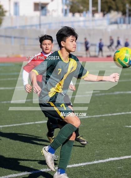 Thumbnail 3 in Hawthorne vs Royal (Crescenta Valley Winter Classic) photogallery.