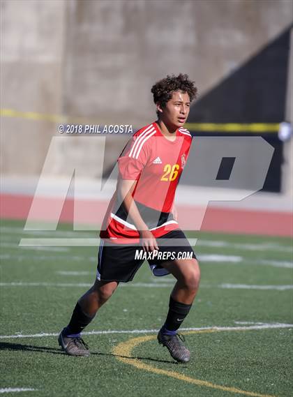 Thumbnail 3 in Hawthorne vs Royal (Crescenta Valley Winter Classic) photogallery.