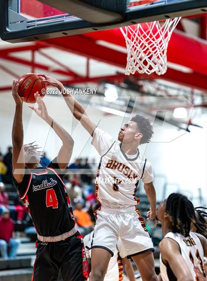 Thumbnail 2 in Donaldsonville @ Brusly photogallery.