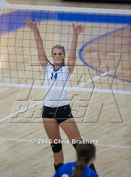Thumbnail 2 in Rogers vs Bryant (AAA 7A 1st Round Playoff) photogallery.