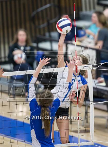 Thumbnail 3 in Rogers vs Bryant (AAA 7A 1st Round Playoff) photogallery.