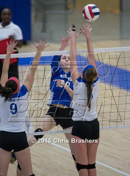 Thumbnail 1 in Rogers vs Bryant (AAA 7A 1st Round Playoff) photogallery.