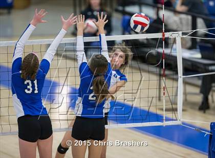Thumbnail 3 in Rogers vs Bryant (AAA 7A 1st Round Playoff) photogallery.