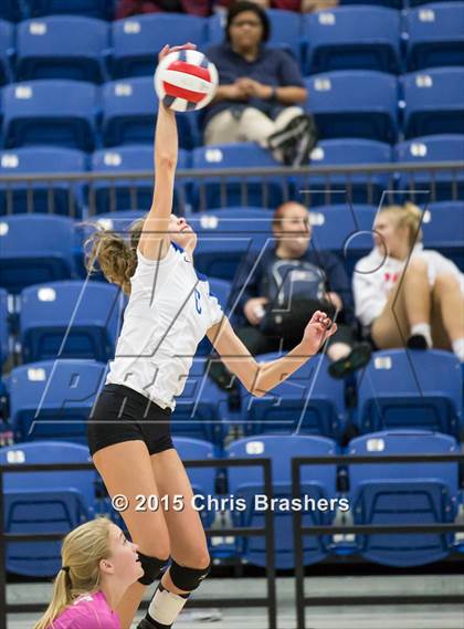 Thumbnail 1 in Rogers vs Bryant (AAA 7A 1st Round Playoff) photogallery.