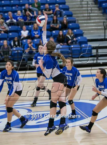 Thumbnail 1 in Rogers vs Bryant (AAA 7A 1st Round Playoff) photogallery.