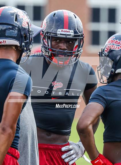 Thumbnail 3 in Olive Branch vs South Panola (U of Memphis 7v7) photogallery.