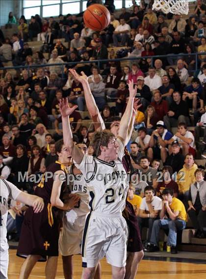 Thumbnail 2 in Elk County Catholic vs Clarion-Limestone (District IX A Consolation) photogallery.