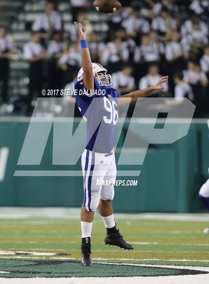 Thumbnail 3 in Jesuit vs Archbishop Rummel photogallery.