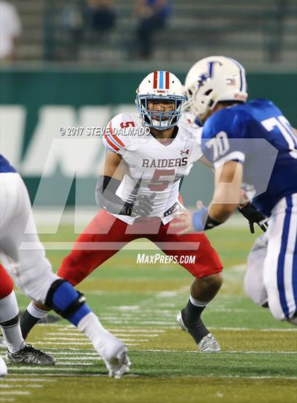 Thumbnail 3 in Jesuit vs Archbishop Rummel photogallery.