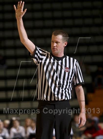 Thumbnail 2 in Burke Catholic vs. Amityville (NYSPHSAA Class A Semifinal) photogallery.