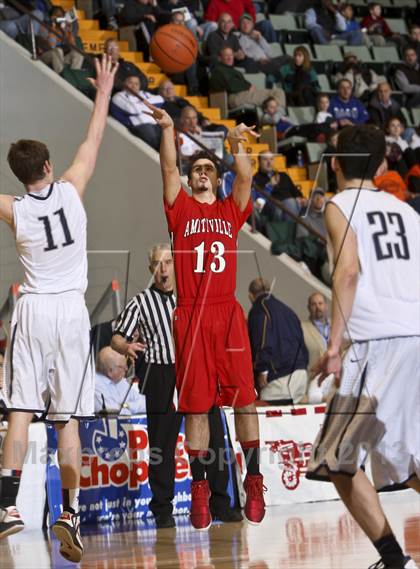 Thumbnail 2 in Burke Catholic vs. Amityville (NYSPHSAA Class A Semifinal) photogallery.