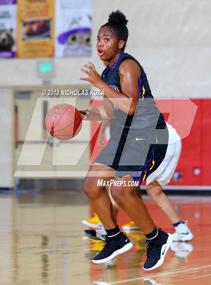 Thumbnail 3 in Lynwood vs. Chaminade (Battle at the Beach) photogallery.