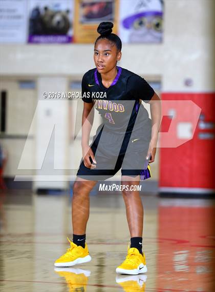 Thumbnail 1 in Lynwood vs. Chaminade (Battle at the Beach) photogallery.