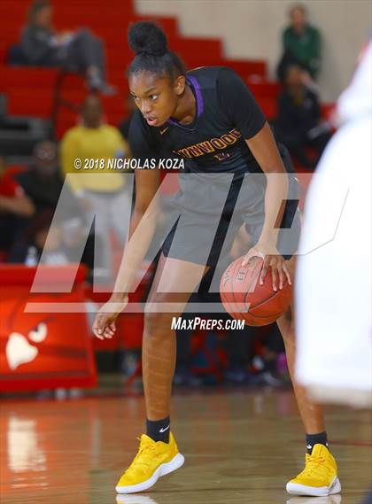 Thumbnail 3 in Lynwood vs. Chaminade (Battle at the Beach) photogallery.