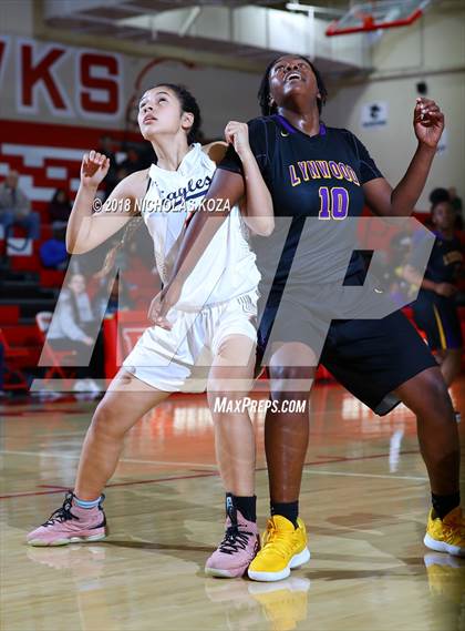 Thumbnail 3 in Lynwood vs. Chaminade (Battle at the Beach) photogallery.