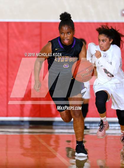 Thumbnail 2 in Lynwood vs. Chaminade (Battle at the Beach) photogallery.
