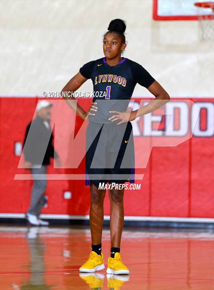 Thumbnail 1 in Lynwood vs. Chaminade (Battle at the Beach) photogallery.