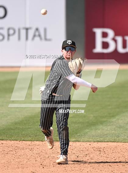 Thumbnail 3 in Chaffey vs. Don Lugo (Battle of the Mt. Baldy League) photogallery.
