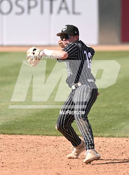 Thumbnail 2 in Chaffey vs. Don Lugo (Battle of the Mt. Baldy League) photogallery.