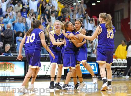 Thumbnail 2 in Bishop Conaty-Loretto vs. Los Angeles Baptist (CIF-SS D5A Final 2007) photogallery.