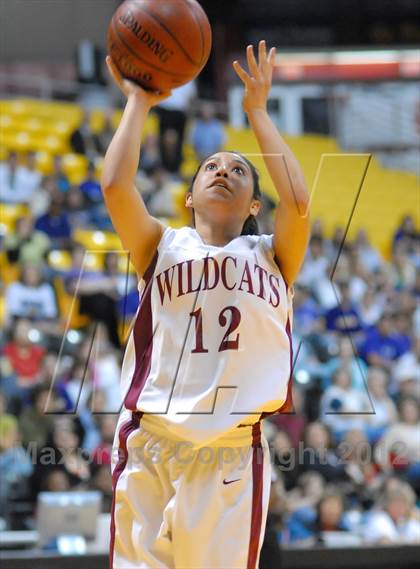 Thumbnail 3 in Bishop Conaty-Loretto vs. Los Angeles Baptist (CIF-SS D5A Final 2007) photogallery.