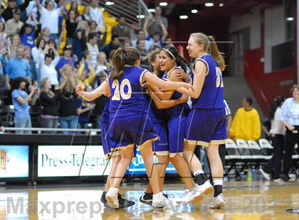 Thumbnail 3 in Bishop Conaty-Loretto vs. Los Angeles Baptist (CIF-SS D5A Final 2007) photogallery.