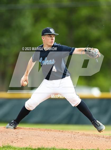 Thumbnail 3 in Bishop Grimes vs Hannibal photogallery.