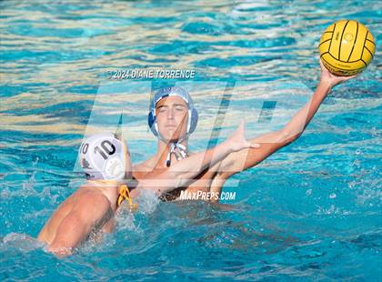 Thumbnail 3 in Foothill vs. Corona del Mar photogallery.