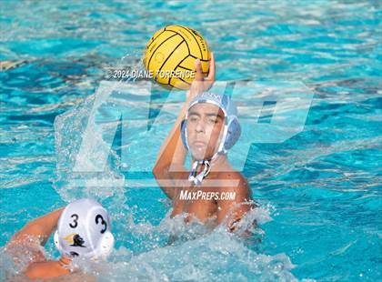 Thumbnail 1 in Foothill vs. Corona del Mar photogallery.