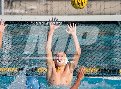 Thumbnail 2 in Foothill vs. Corona del Mar photogallery.