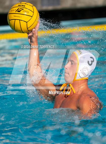 Thumbnail 2 in Foothill vs. Corona del Mar photogallery.