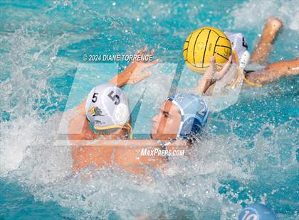Thumbnail 2 in Foothill vs. Corona del Mar photogallery.