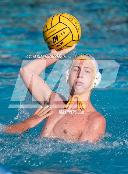 Thumbnail 1 in Foothill vs. Corona del Mar photogallery.