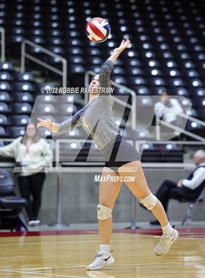 Thumbnail 2 in Benjamin vs. D'Hanis (UIL 1A Semifinal) photogallery.
