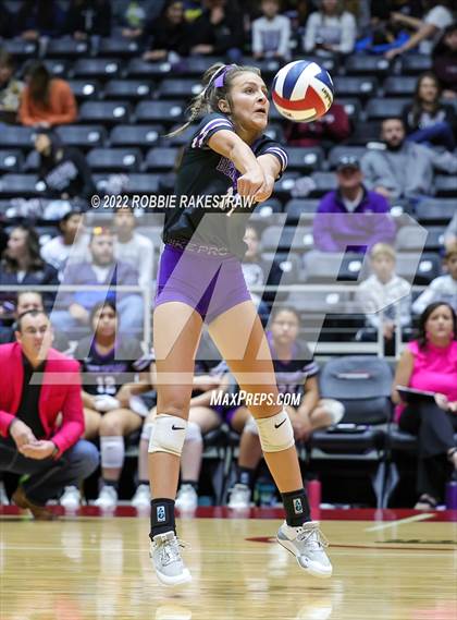 Thumbnail 3 in Benjamin vs. D'Hanis (UIL 1A Semifinal) photogallery.
