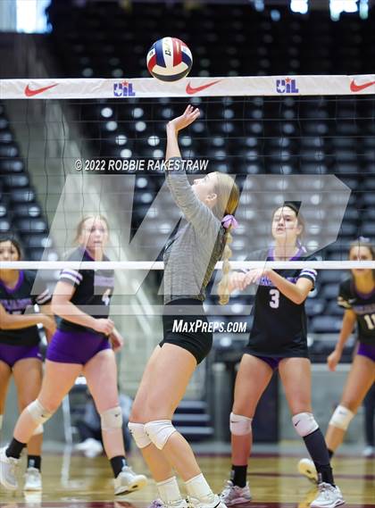 Thumbnail 2 in Benjamin vs. D'Hanis (UIL 1A Semifinal) photogallery.