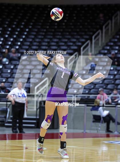 Thumbnail 2 in Benjamin vs. D'Hanis (UIL 1A Semifinal) photogallery.