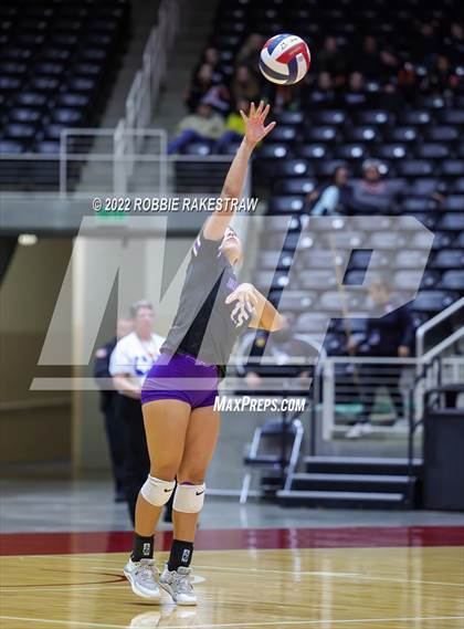 Thumbnail 2 in Benjamin vs. D'Hanis (UIL 1A Semifinal) photogallery.