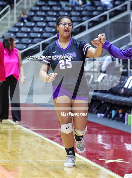 Thumbnail 2 in Benjamin vs. D'Hanis (UIL 1A Semifinal) photogallery.