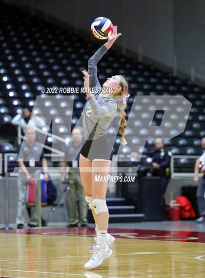 Thumbnail 3 in Benjamin vs. D'Hanis (UIL 1A Semifinal) photogallery.