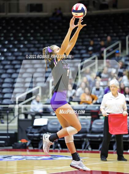 Thumbnail 3 in Benjamin vs. D'Hanis (UIL 1A Semifinal) photogallery.